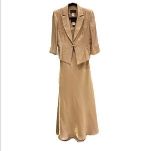 Alex Evening special occasion, Maxi  Satin Gold Dress 8P
